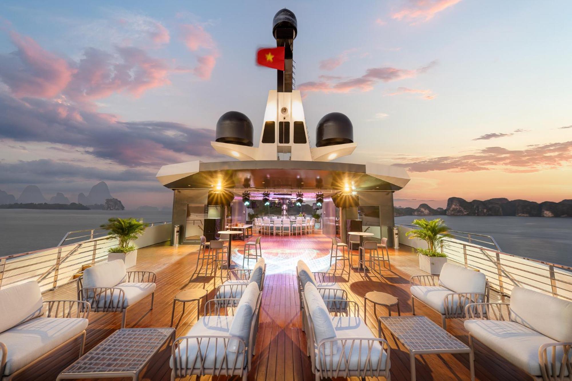 Hotel Grand Pioneers Halong Bay Cruise 1 Ha Long Zewnętrze zdjęcie